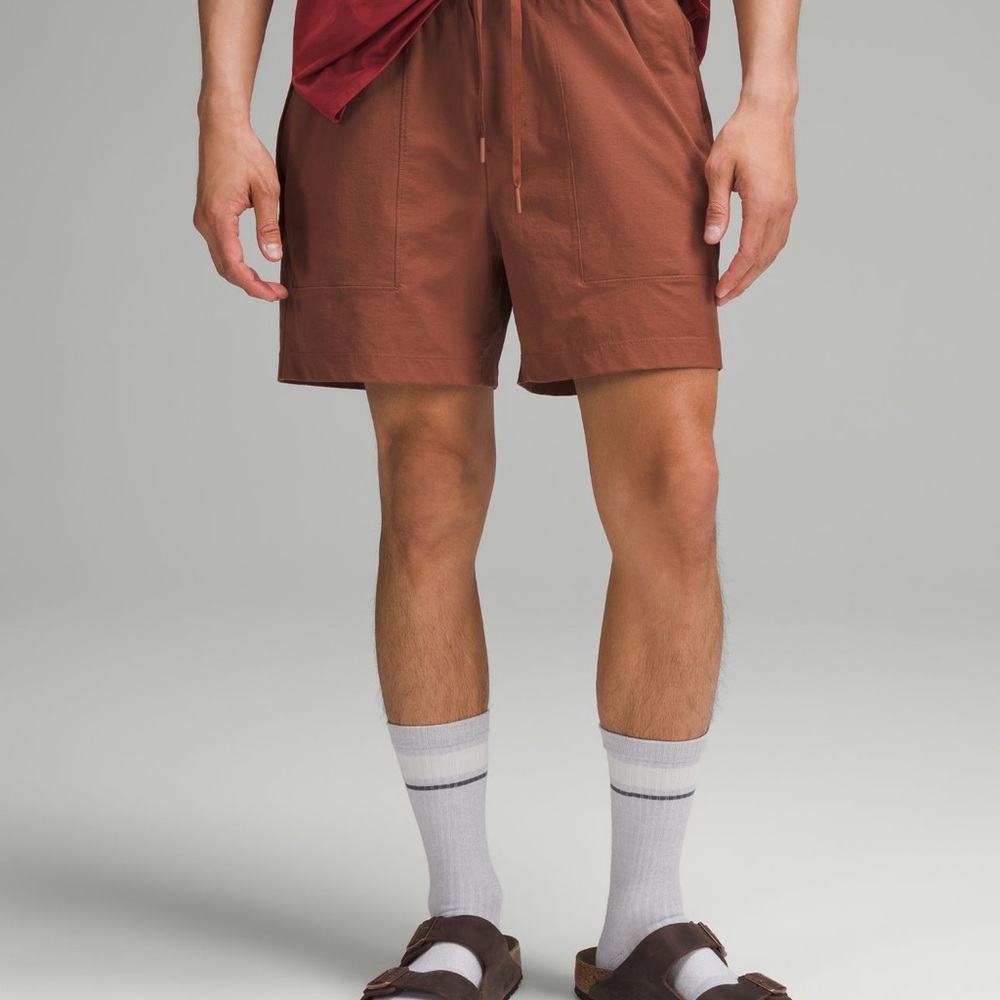 lululemon athletica Men's Rust Athletic Shorts